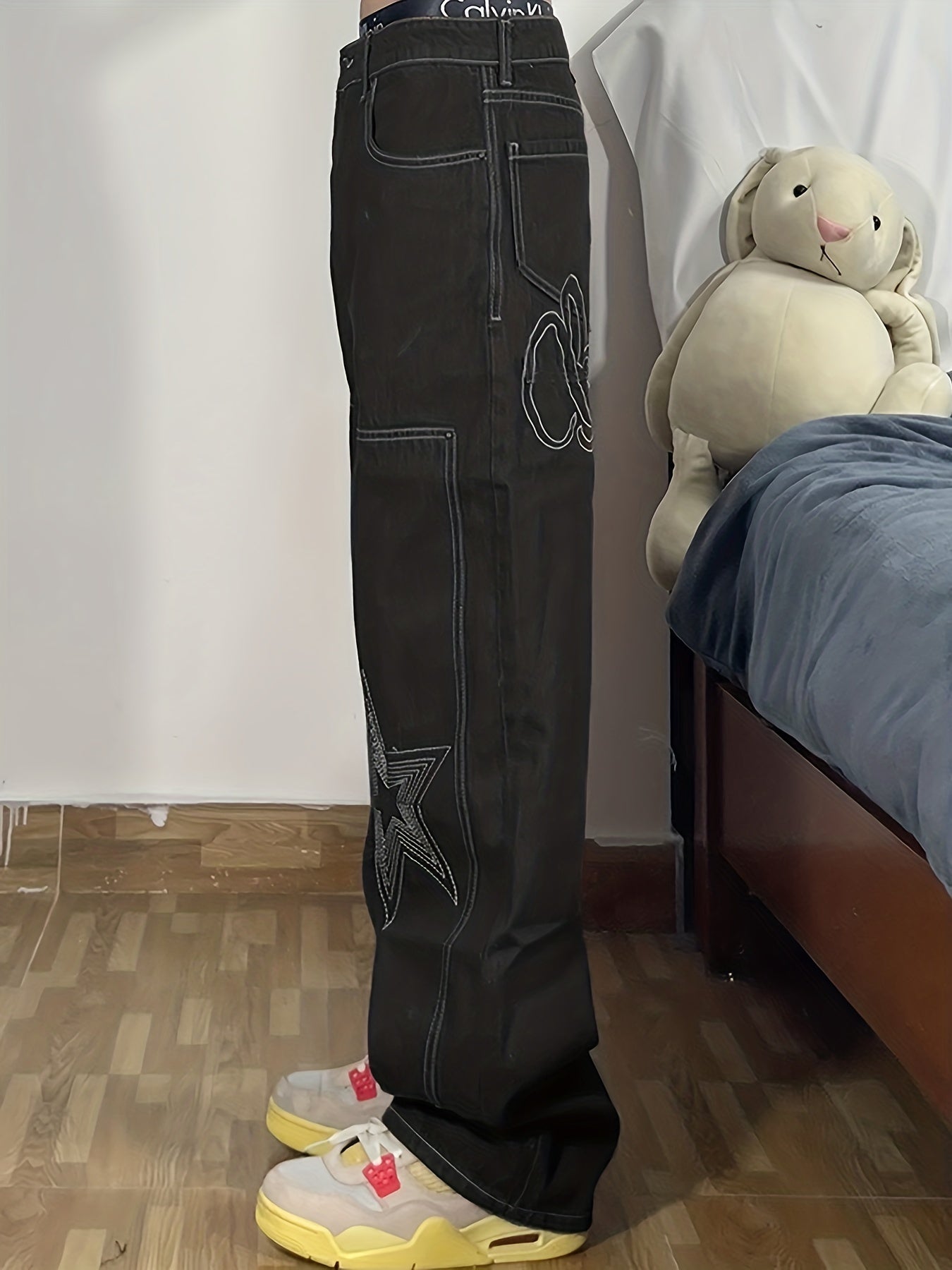 Y2k Letter Print Wide Leg Loose Fit Jeans, Men's Casual Slightly Stretch Street Style Multi Pocket Baggy Denim Pants For Spring Summer - Snug & Style