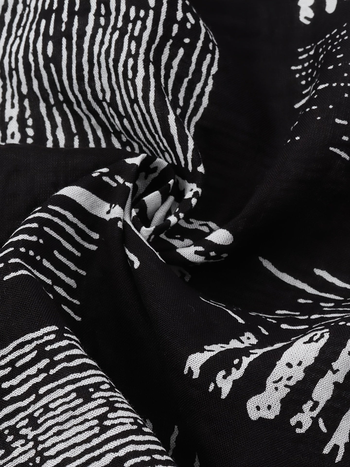 Mens Fashion Essential - Stylish Casual Beach T-Shirt with Bold Contrasting Colors - Comfortable Non-Stretch Cotton, Short Sleeves for Summer - Snug & Style