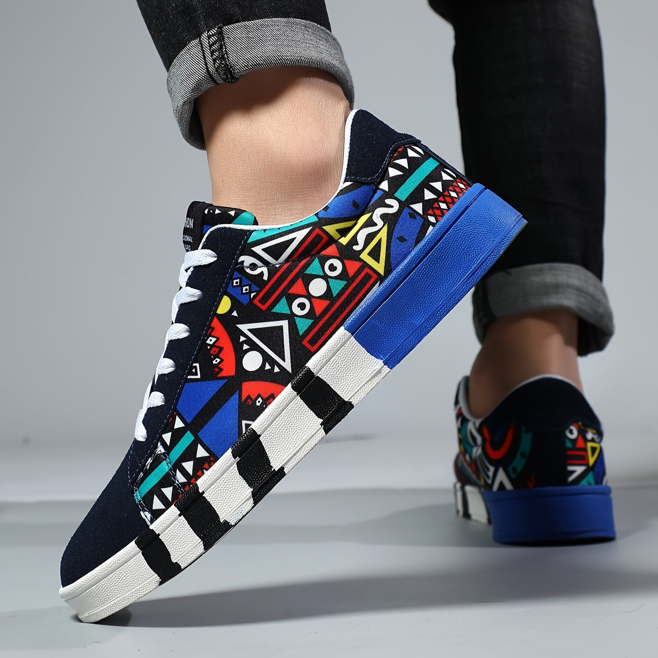 Mens Fashion-Forward Skate Sneakers - Ultra-Comfortable, Anti-Slip Sole, Casual Style for Outdoor Adventures - Snug & Style